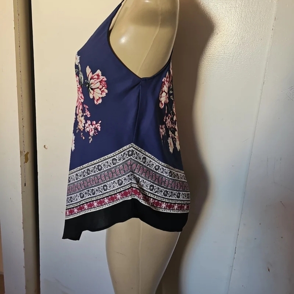 Size Small Blouses Bundle - Picture 4 of 8